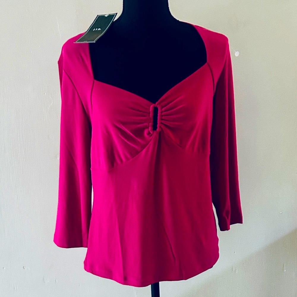 NWT j.t.b. Top